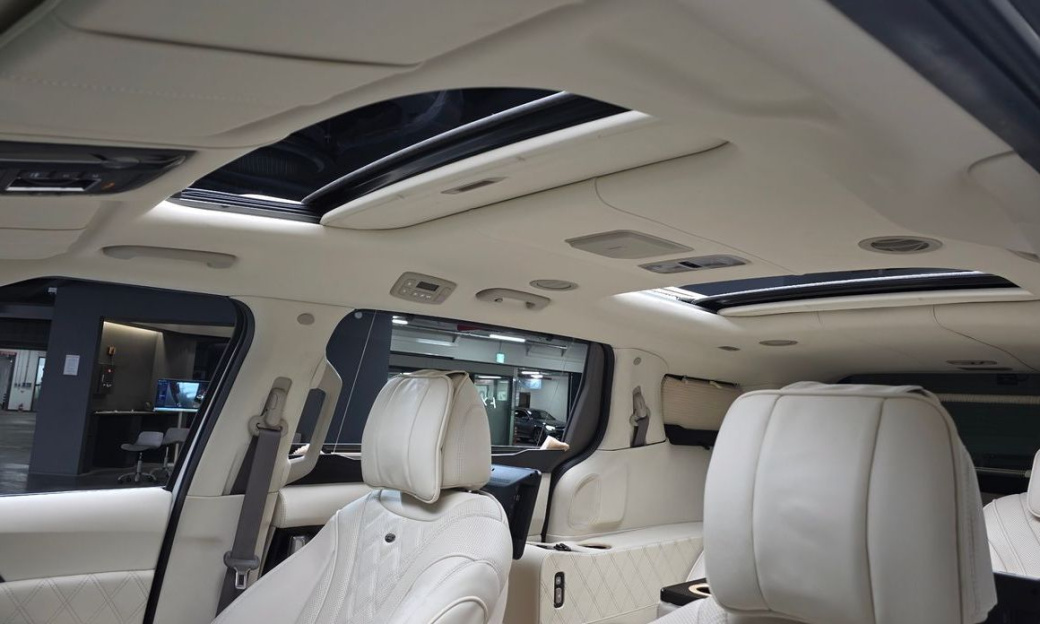 Kia Carnival 9-Seater Signature, 2022