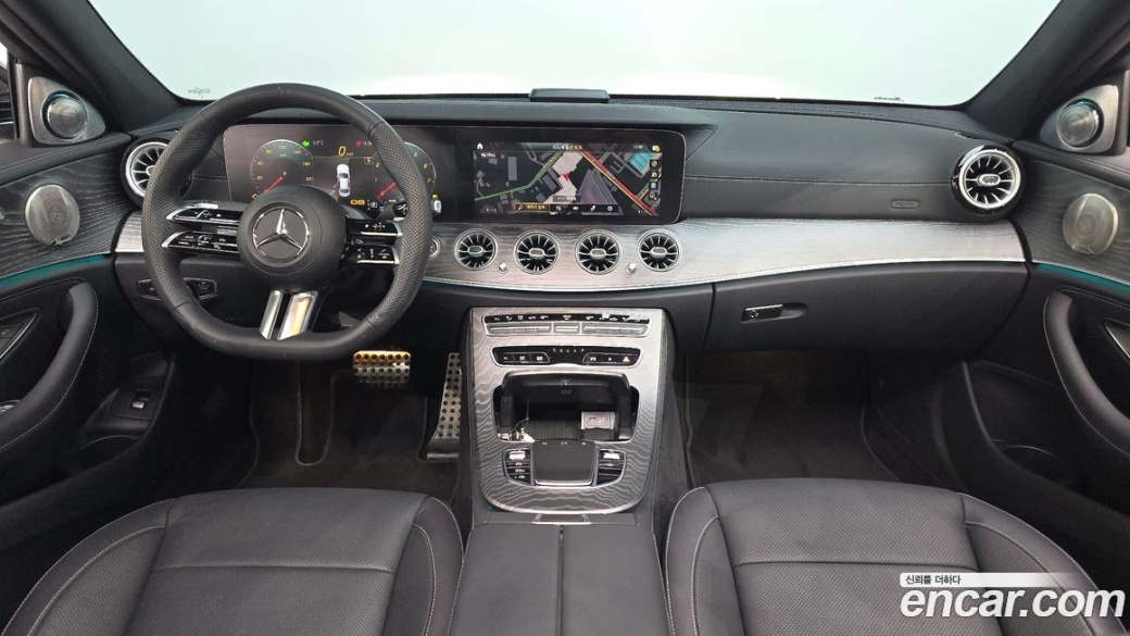 Mercedes-Benz E-Class E350 4MATIC AMG Line, 2023