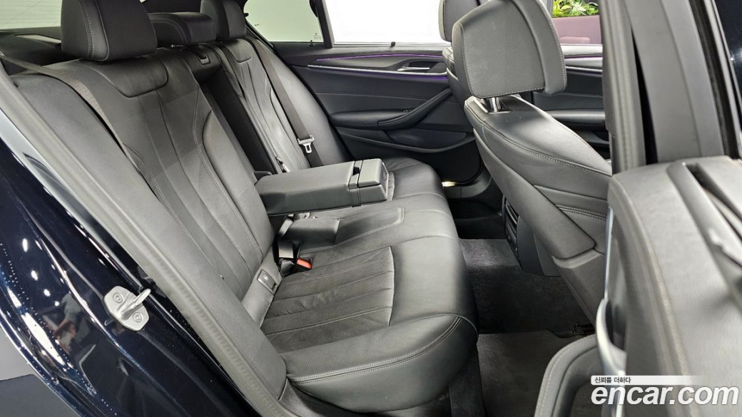 BMW 5-Series 520i M Sport, 2023