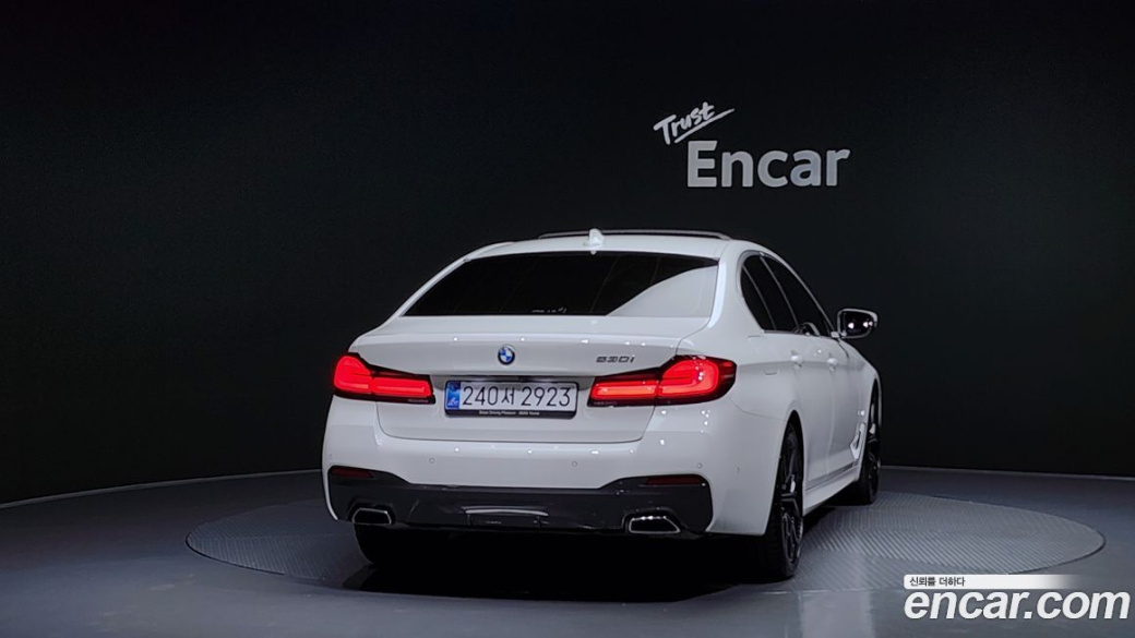 BMW 5-Series 530i M Sport Package, 2023