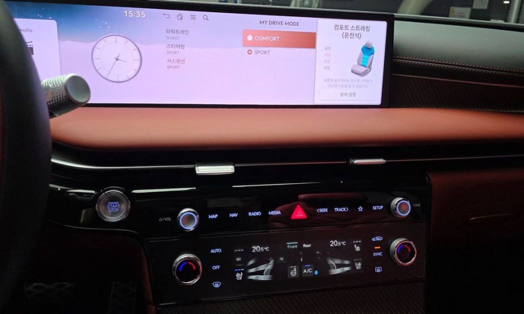 Genesis G80 Gasoline 2.5 Turbo AWD, 2025