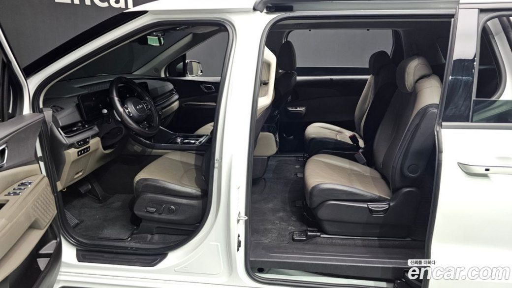 Kia Carnival 9-Seater Noblesse, 2024