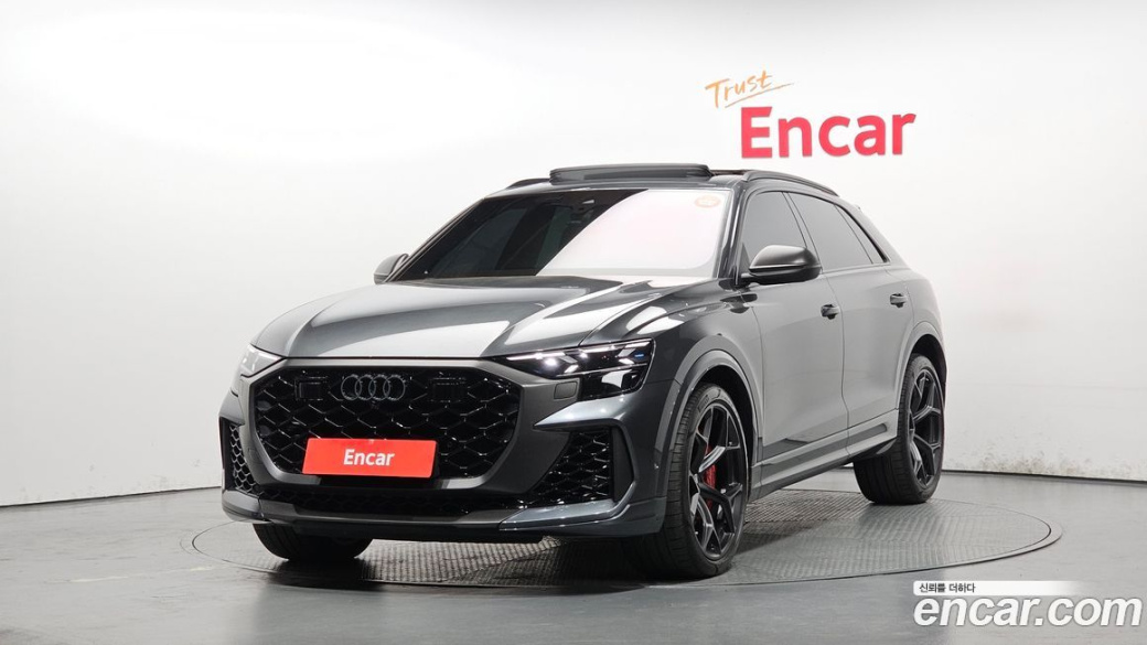 Audi RSQ8 4.0 TFSI Quattro Performance, 2025