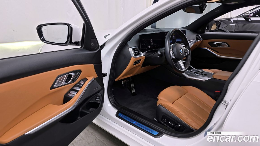 BMW 3-Series 320i M Sport, 2024