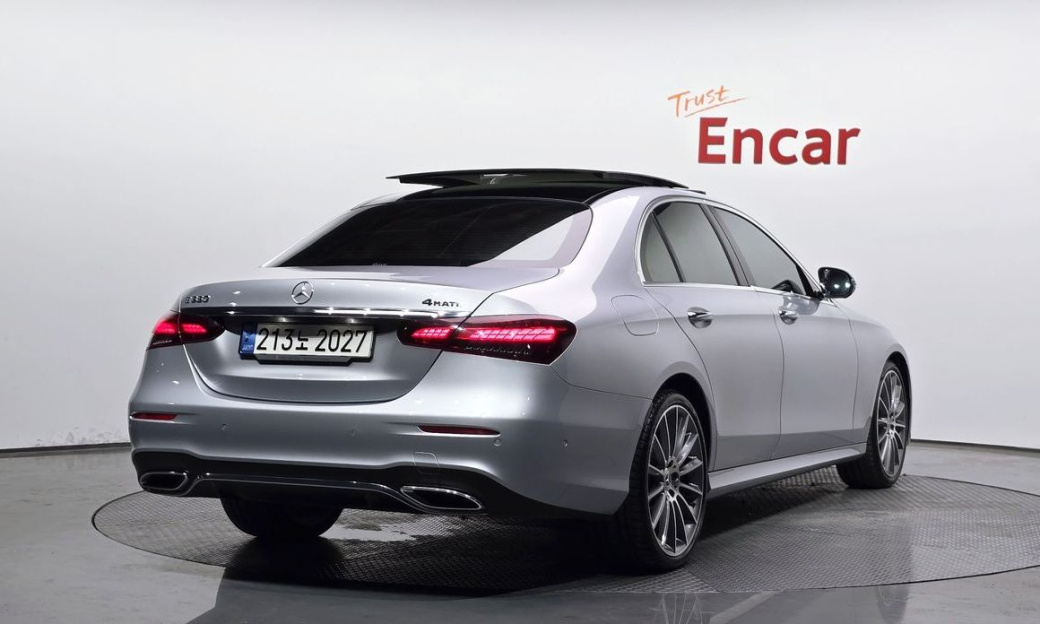 Mercedes-Benz E-Class E350 4MATIC AMG Line, 2022