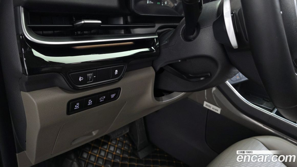Kia Carnival 9-Seater Signature, 2025