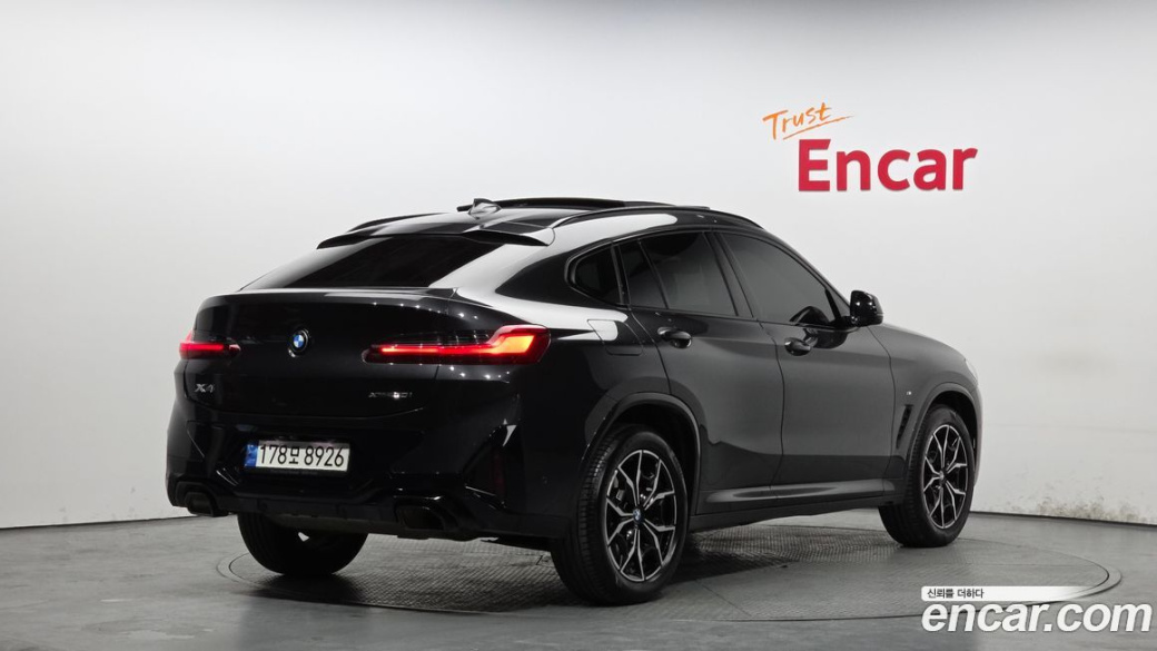 BMW X4 xDrive20i M Sports Pro, 2022