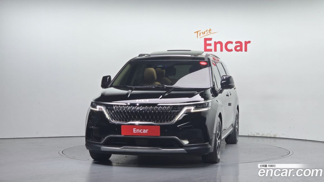Kia Carnival 11-Seater Signature, 2023