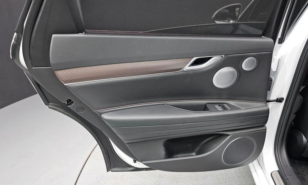 Genesis G80 Gasoline 2.5 Turbo AWD, 2025