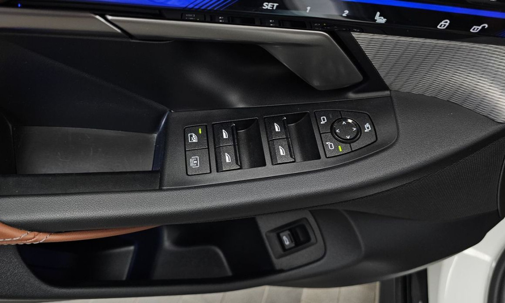 BMW 5-Series 530i xDrive M Sport, 2024