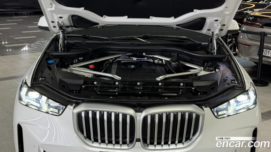 BMW X5 xDrive 40d xLine, 2024
