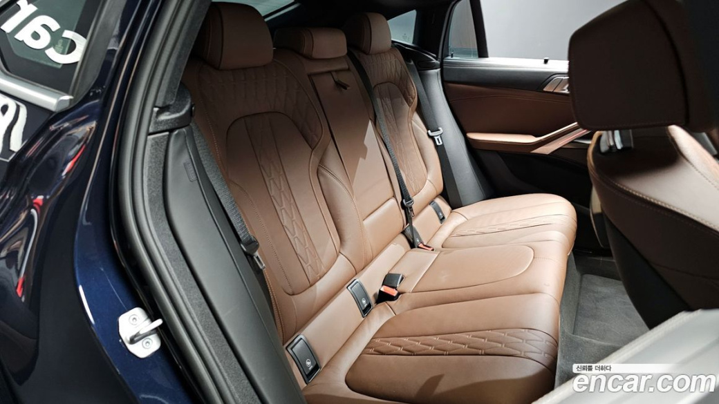 BMW X6 xDrive40i M Sport, 2023