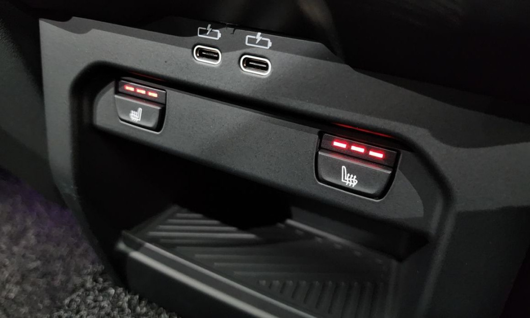 BMW 5-Series 520i M Sport, 2025
