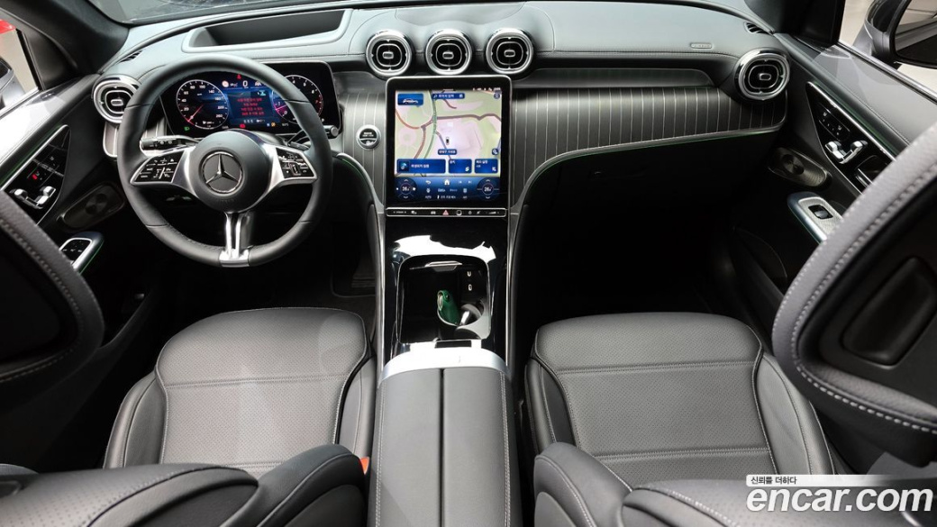 Mercedes-Benz GLC-Class GLC 300 4MATIC Avantgarde, 2025