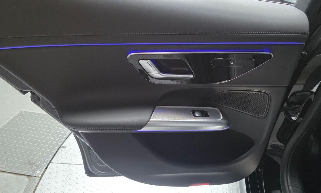 Mercedes-Benz E-Class E200 Avantgarde, 2025