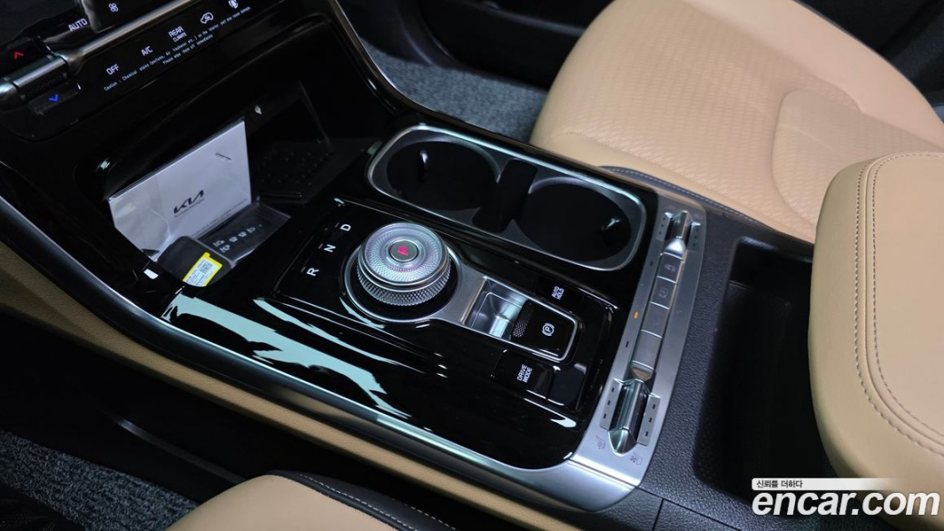 Kia Carnival 7-Seater Signature, 2022