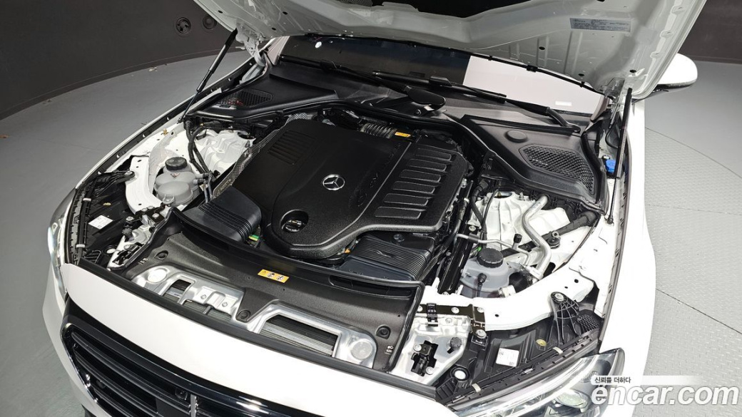 Mercedes-Benz E-Class E450 4MATIC Exclusive, 2024