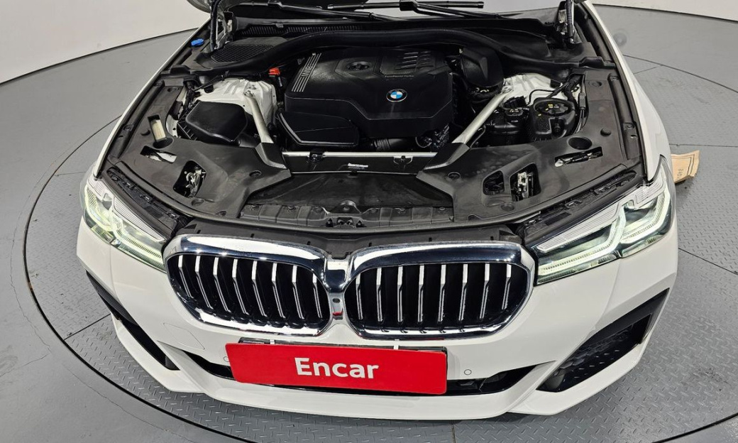 BMW 5-Series 520i M Sport, 2023