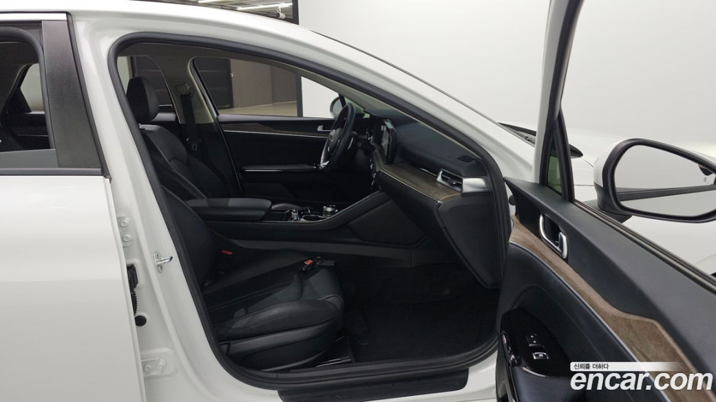 Kia K5 2.0, 2022