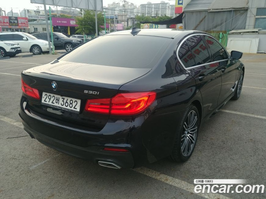 BMW 5-Series 530i M Sport Package Plus, 2019