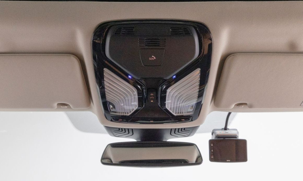 BMW 5-Series 520i Luxury, 2023