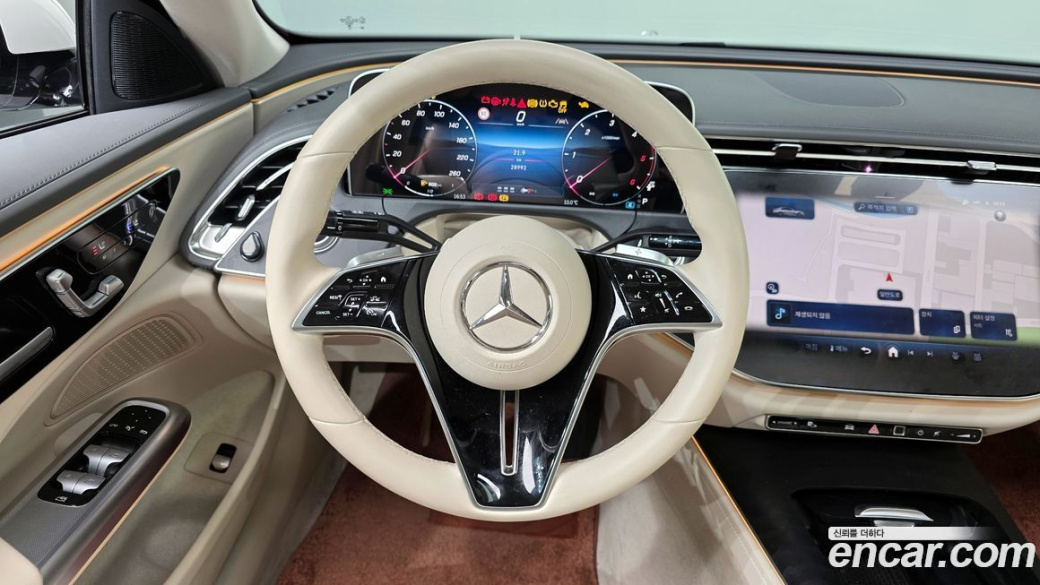 Mercedes-Benz E-Class E220d 4MATIC Exclusive, 2025