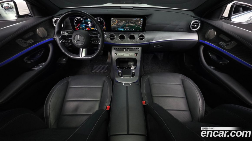 Mercedes-Benz E-Class E350 4MATIC AMG Line, 2022