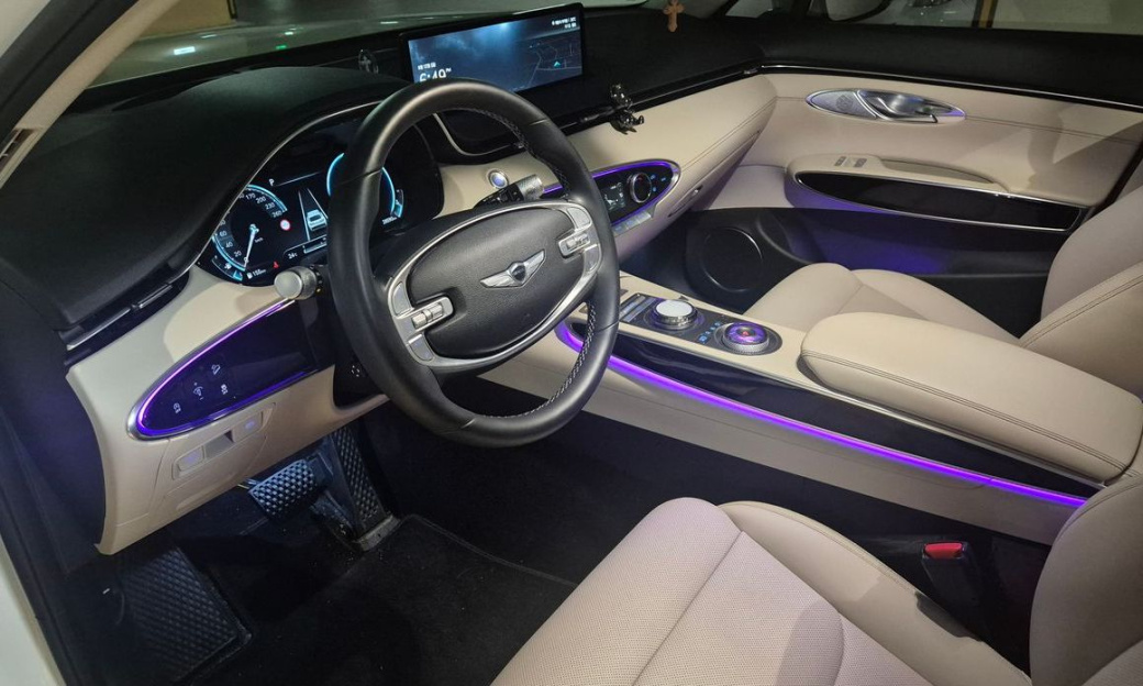 Genesis GV70 2.5T Gasoline AWD, 2024