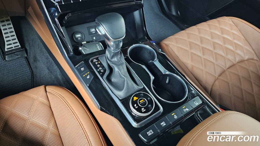 Kia Mohave Diesel 3.0 4WD 6-Seater, 2023