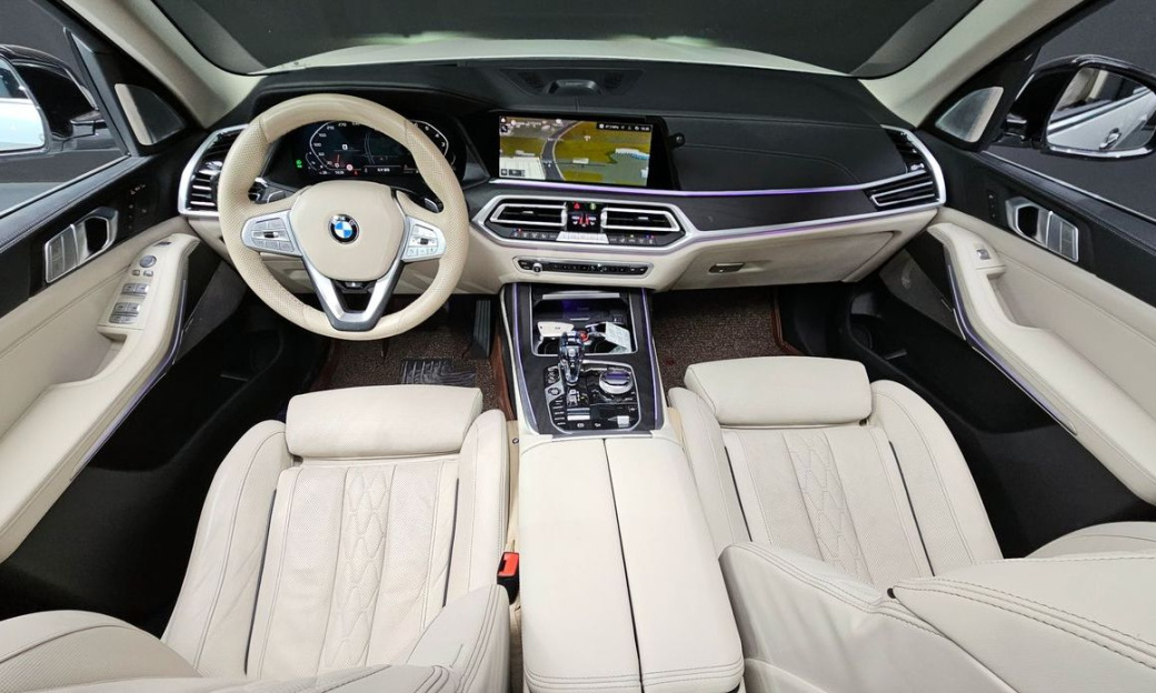 BMW X7 xDrive 40i Design Pure Excellence 7-Seater, 2022