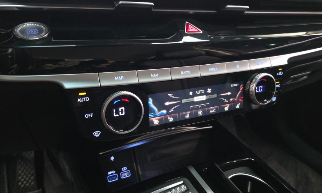 Genesis G80 Gasoline 2.5 Turbo AWD, 2023