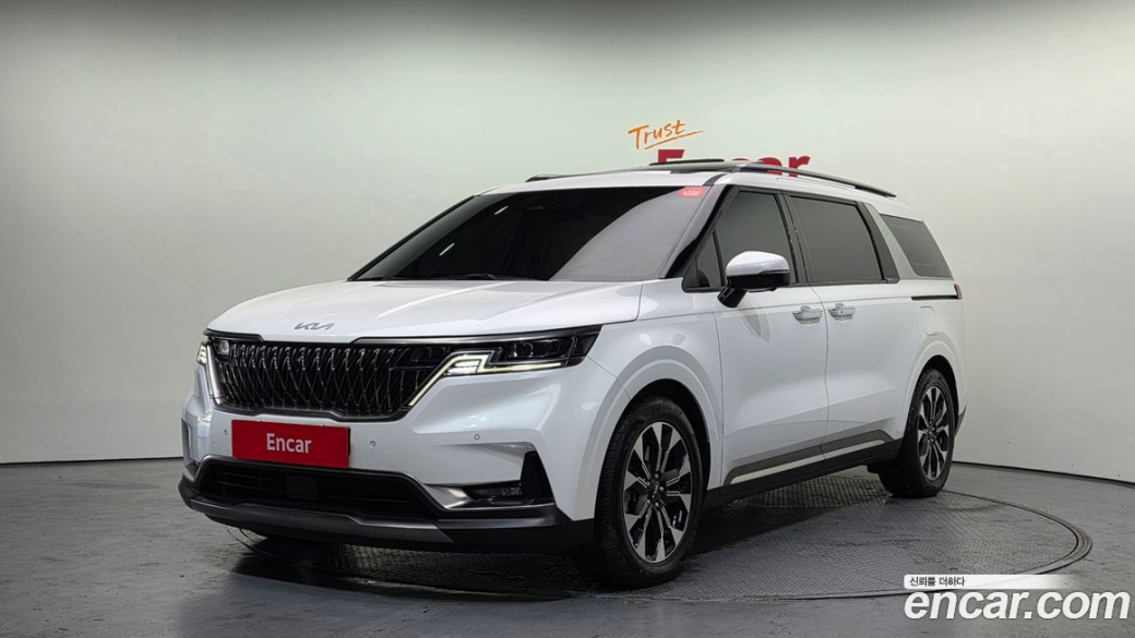 Kia Carnival 9-Seater Signature, 2023