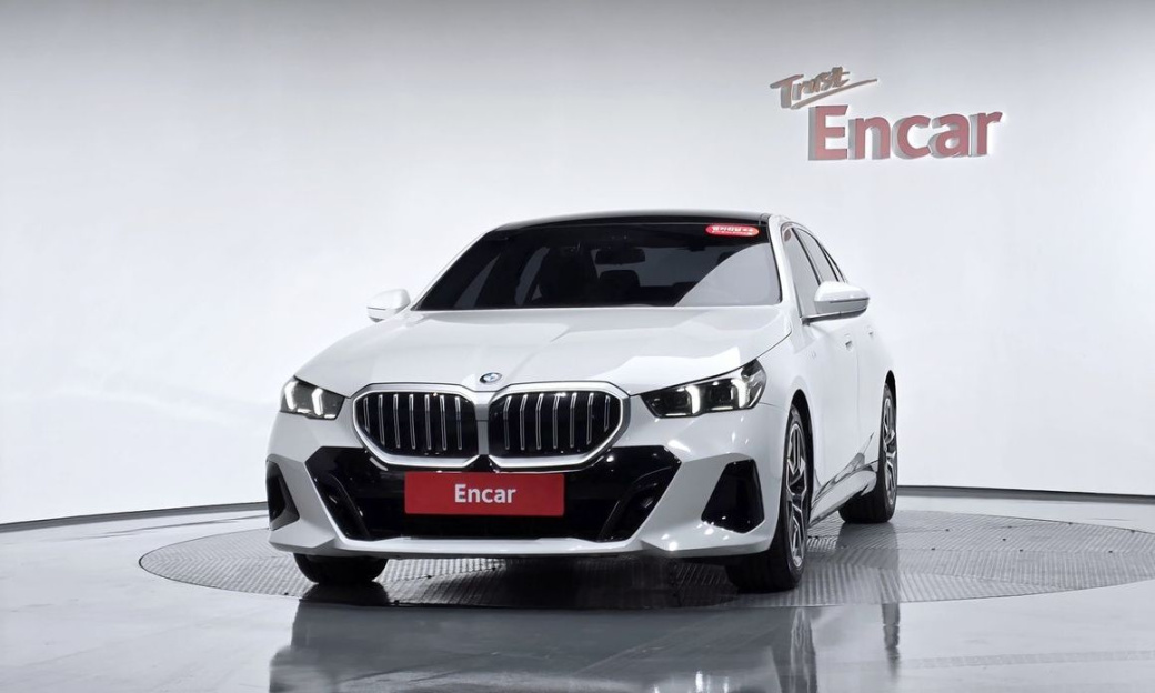 BMW 5-Series 520i M Sport, 2024