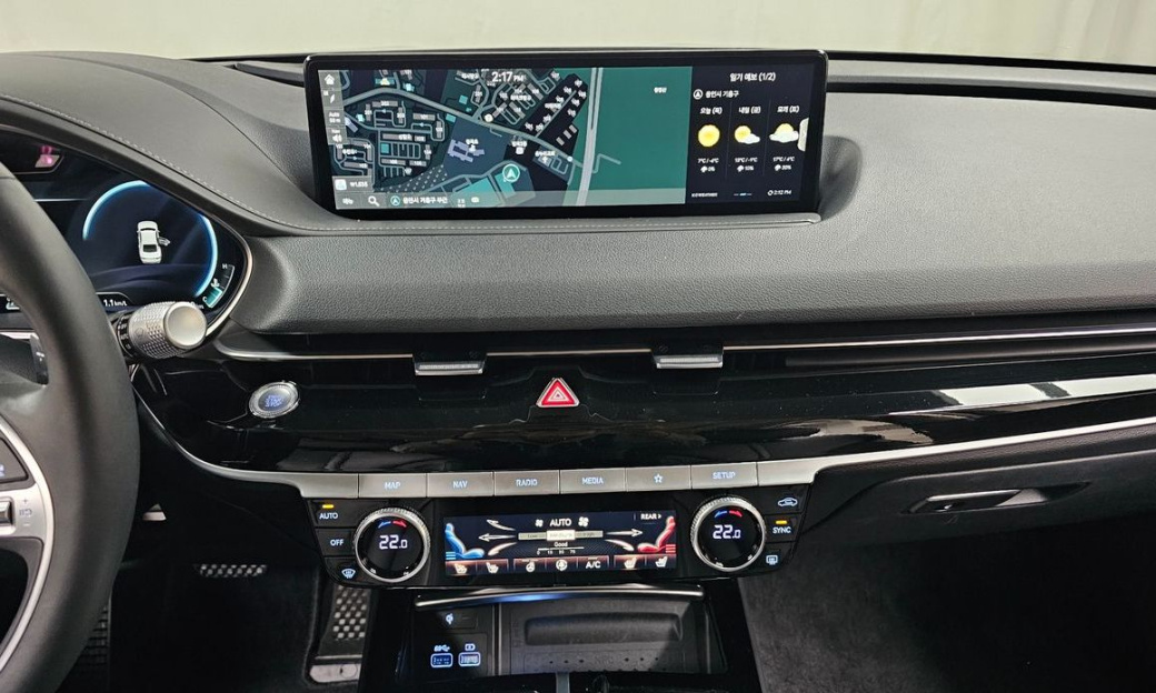 Genesis G80 Gasoline 2.5 Turbo AWD, 2024