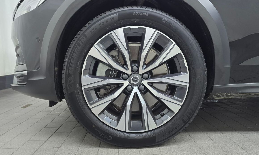 Volvo V90 B5 Ultimate AWD, 2024