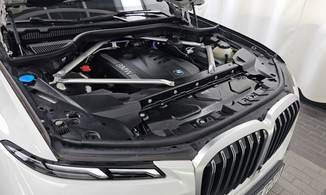 BMW X7 xDrive 40i Design Pure Excellence 7-Seater, 2024