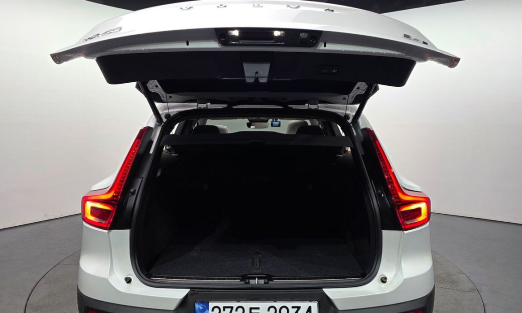 Volvo XC40 B4 Ultimate Bright, 2023