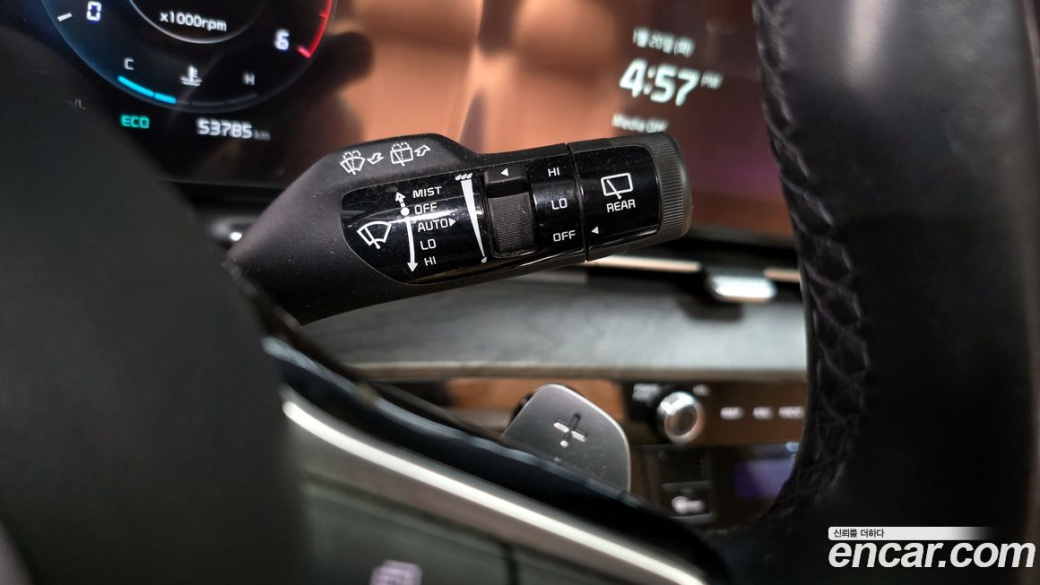 Kia Carnival 7-Seater Signature, 2023