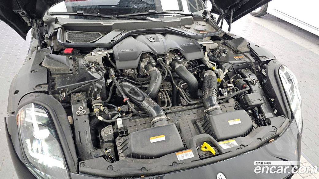 Maserati Gran Cabrio 3.0 V6 Trofeo, 2024
