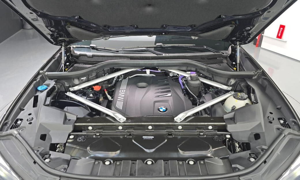 BMW X5 xDrive 40i M Sport, 2025