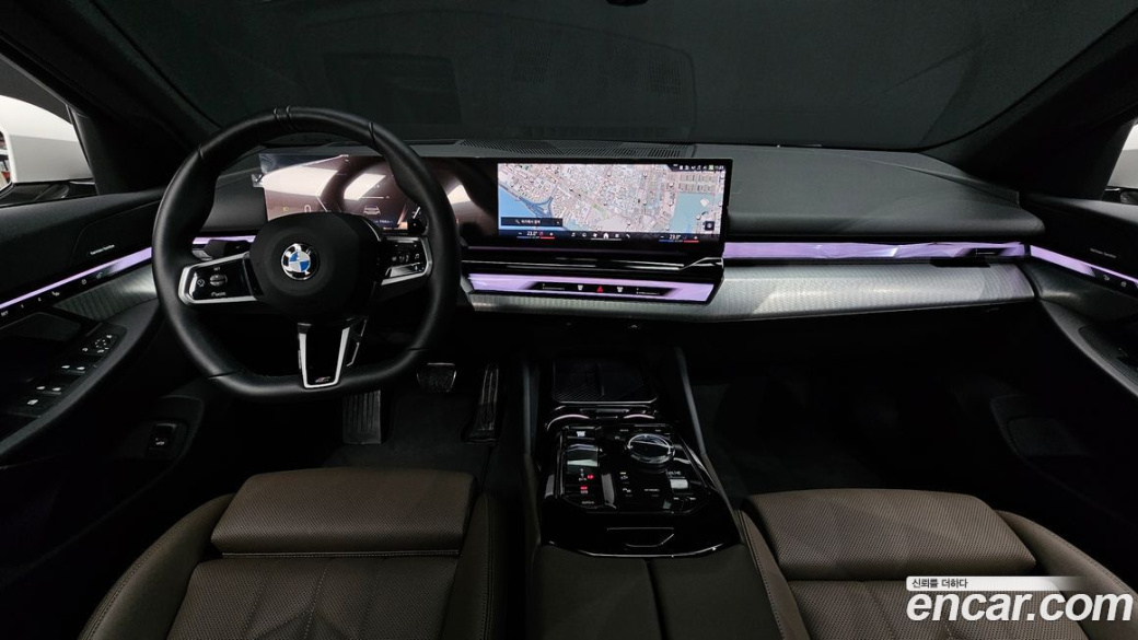 BMW 5-Series 520i M Sport, 2025