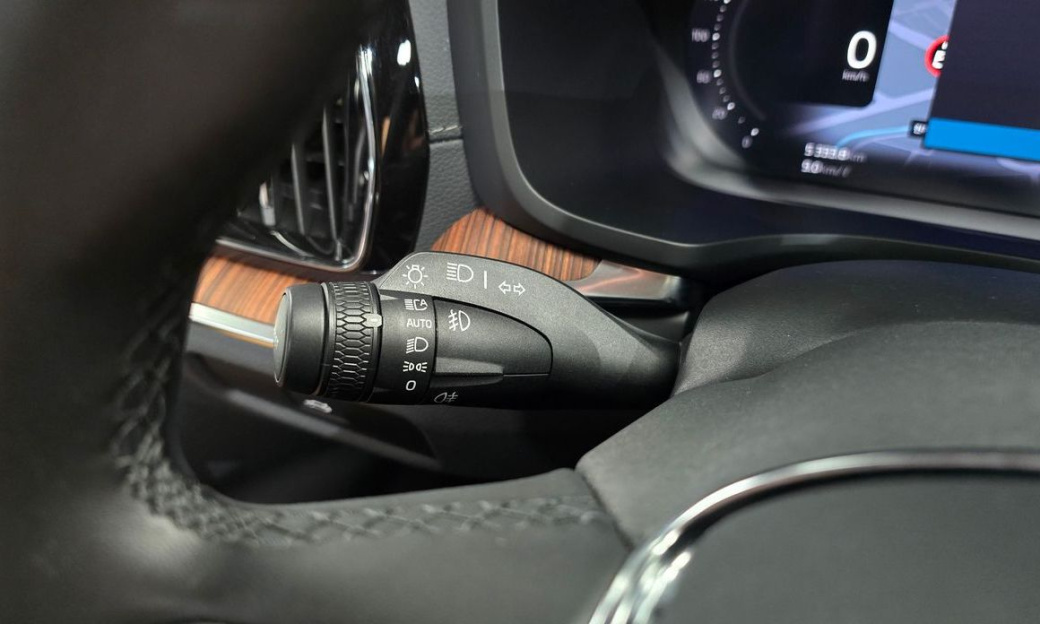 Volvo V60 B5 Ultimate AWD, 2024