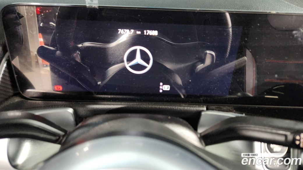 Mercedes-Benz GLB-Class GLB250 4MATIC, 2023