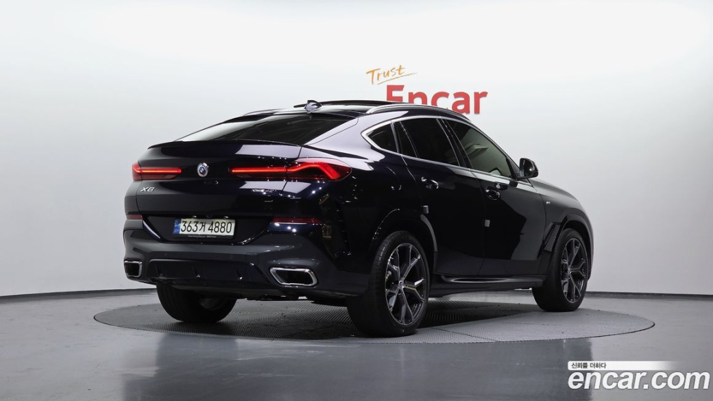 BMW X6 xDrive40i M Sport, 2022