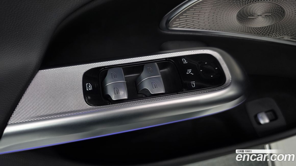 Mercedes-Benz E-Class E300 4MATIC Exclusive, 2024