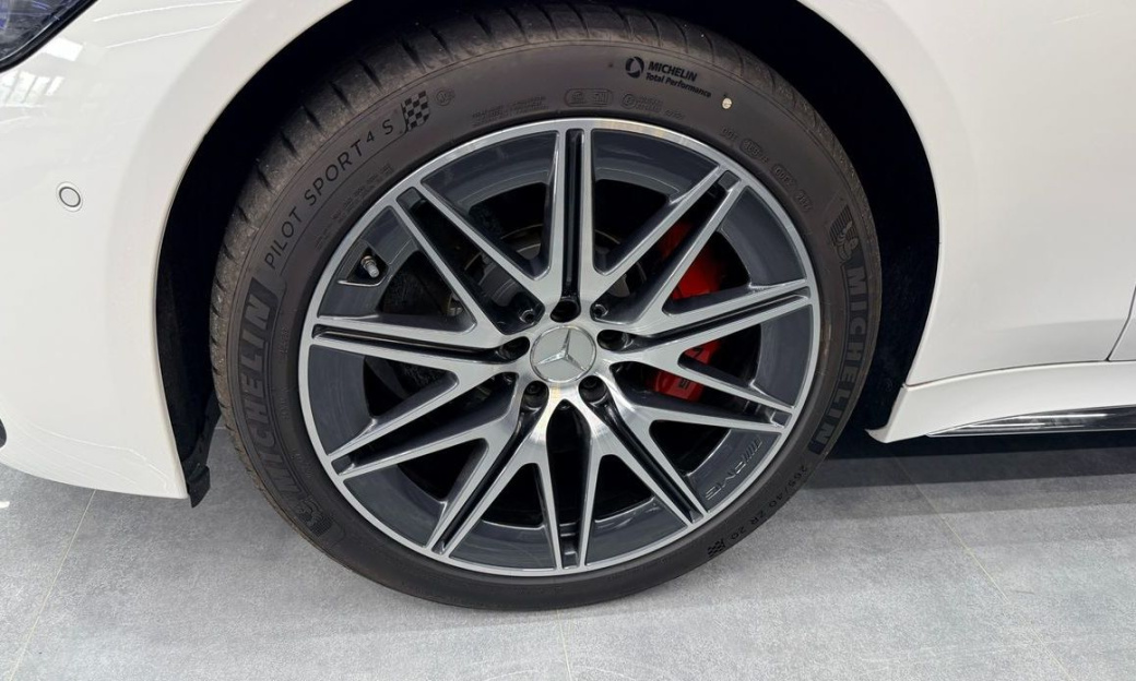 Mercedes-Benz AMG GT 4Door 43 4MATIC+, 2025