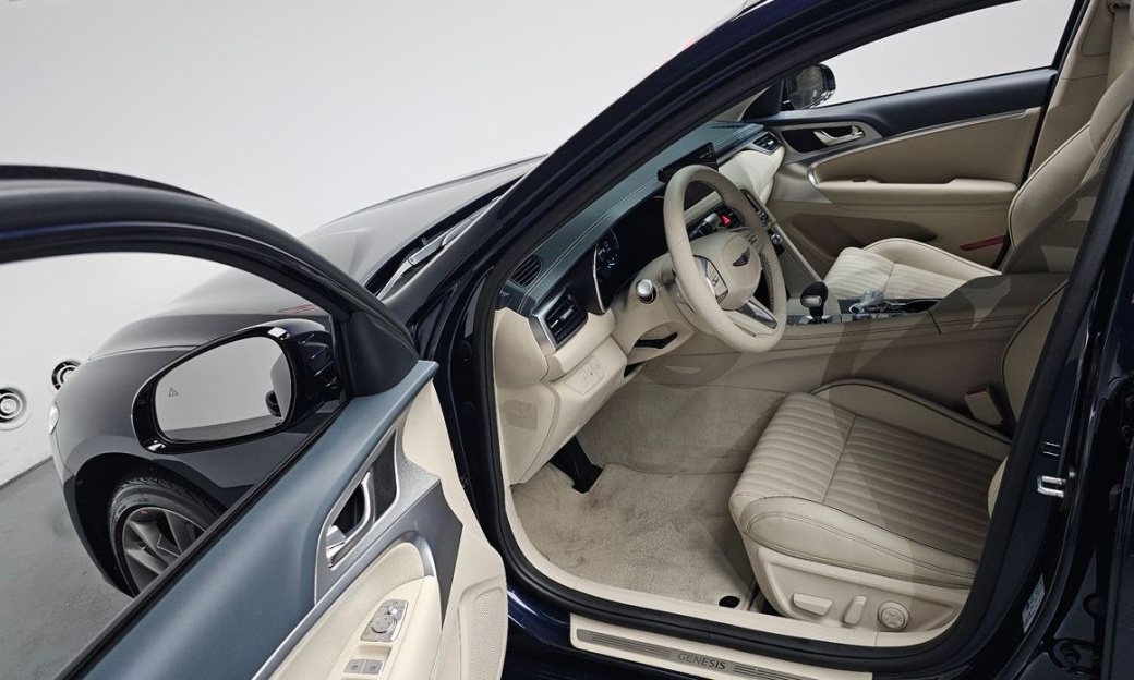 Genesis G70 Gasoline 2.5T 4WD, 2025