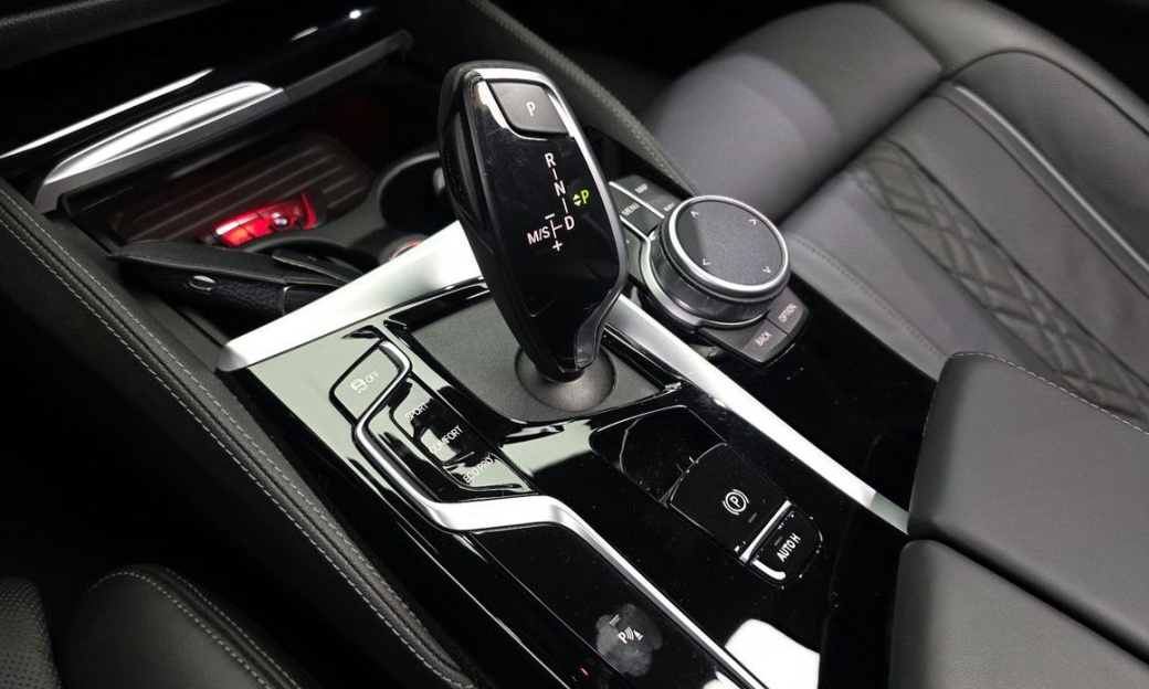 BMW 5-Series 530i M Sport Package, 2022