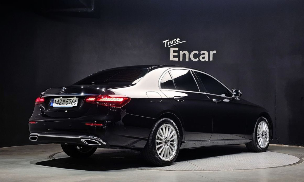 Mercedes-Benz E-Class E250 Exclusive, 2023