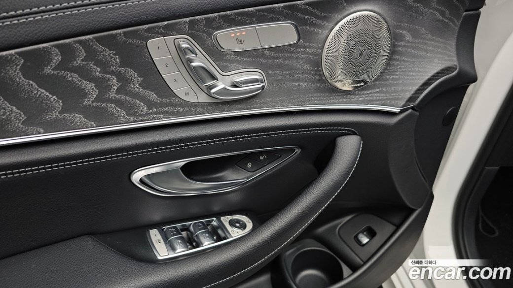 Mercedes-Benz E-Class E350 4MATIC AMG Line, 2021